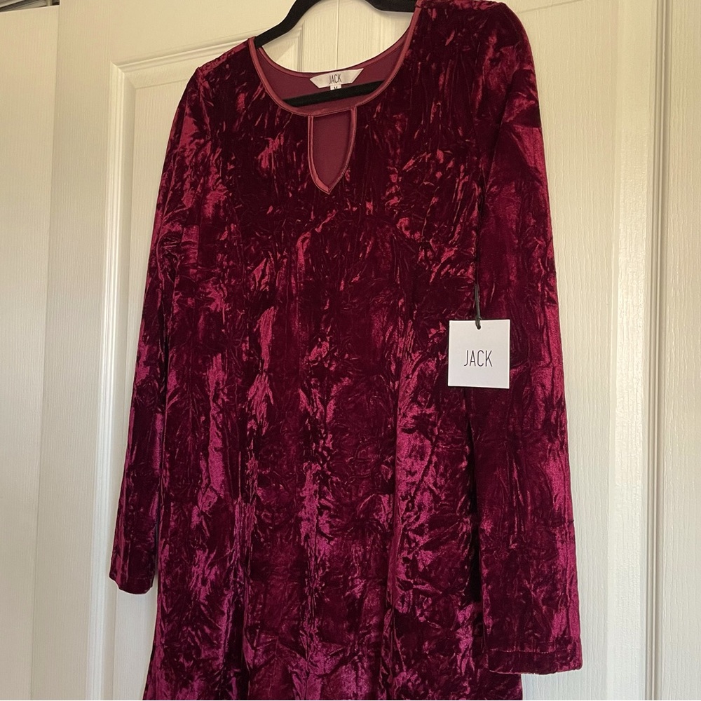 NWT Jack by BB Dakota Women’s Long Sleeve Crushed Velvet Dress Merlot - Medium - Picture 4 of 9